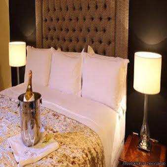 Townhouse On The 4* Dublino